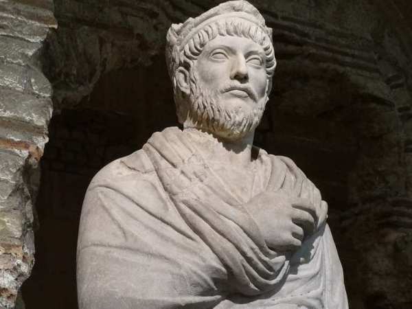 ALMANACCO: 6 Novembre nasce l’imperatore Giuliano l’Apostata