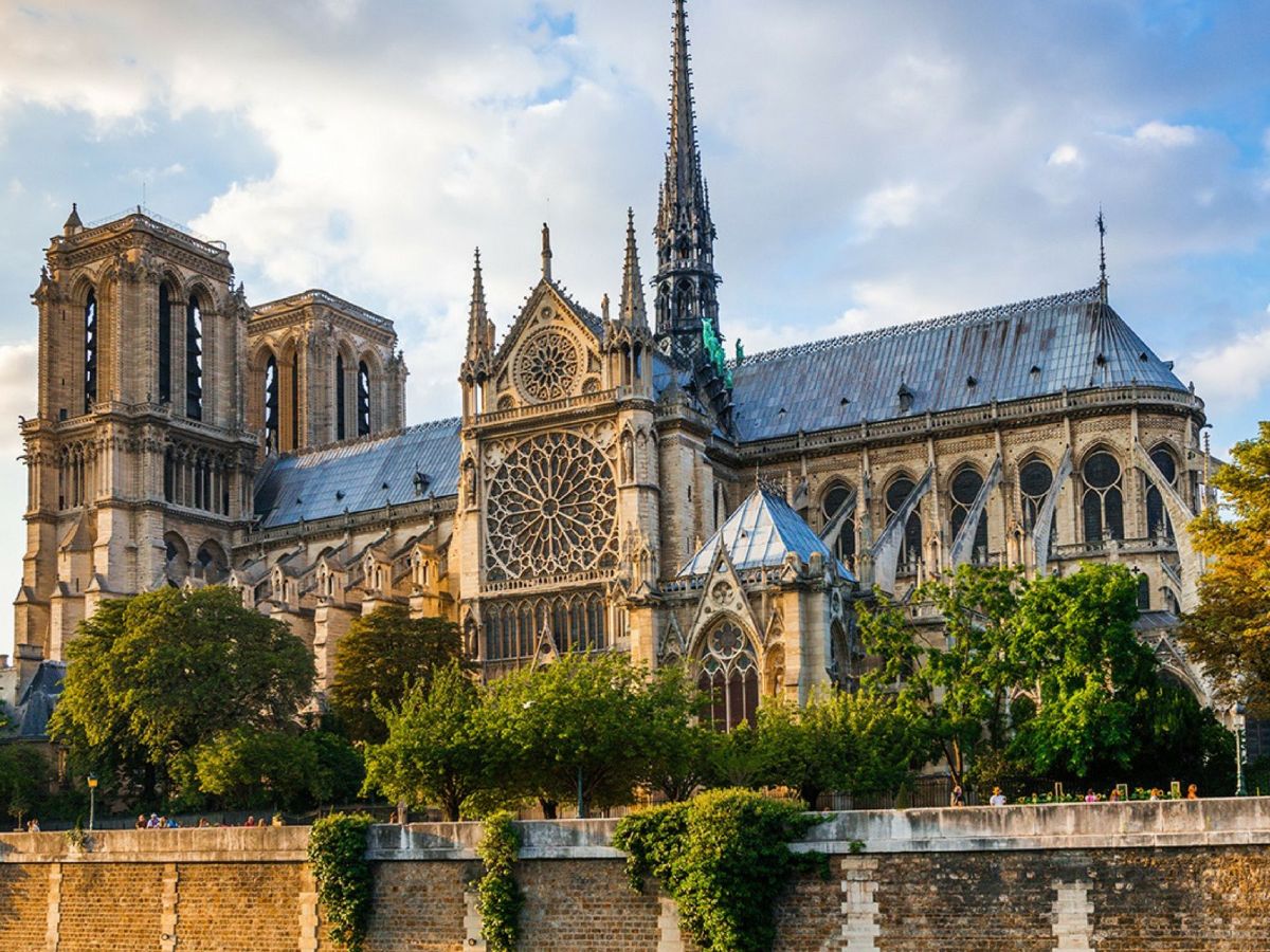 ALMANACCO: 19 Maggio avvenne la consacrazione della Cattedrale di&nbsp;Notre-Dame